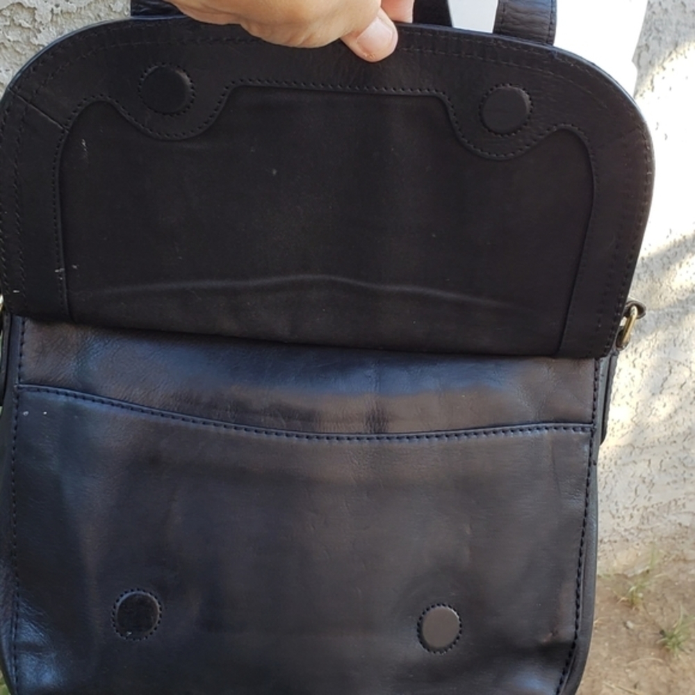 Frye Black Leather Cross Body Bag - Picture 12 of 16